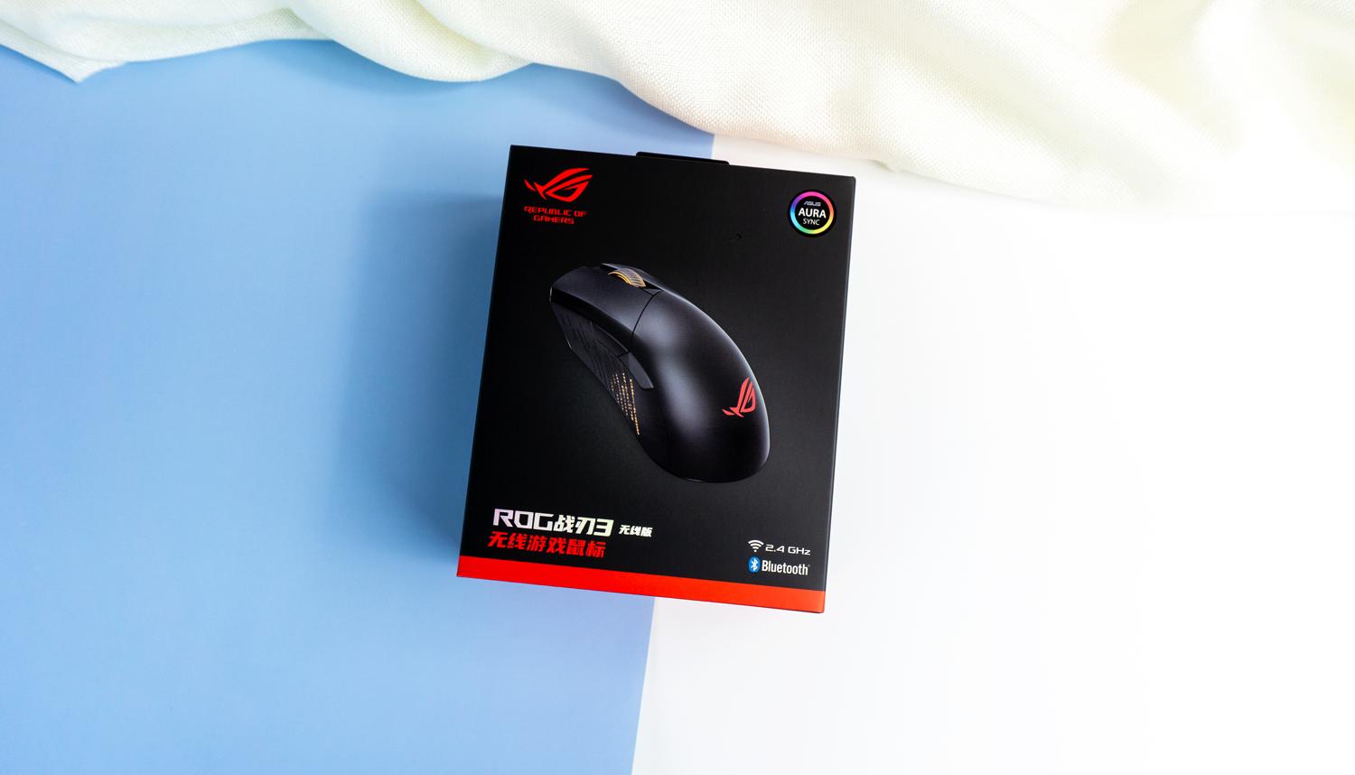 游戏宅理想桌面,电竞头戴式耳机rog棱镜s