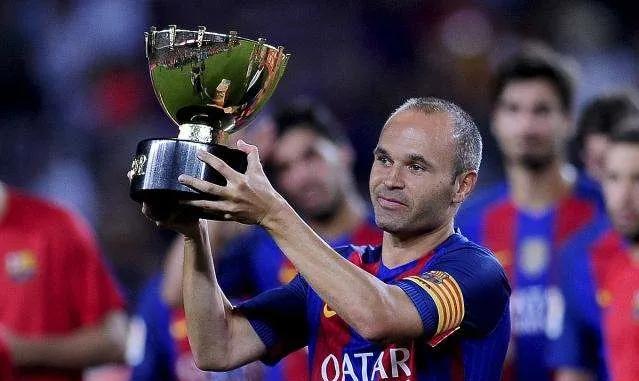 世界足球年薪收入排行榜,足球巨星为什么身价都这么高