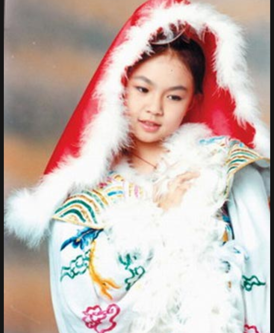 《爱情总在幻灭时最美》,卓依婷歌曲名串烧,也是一个凄美的故事