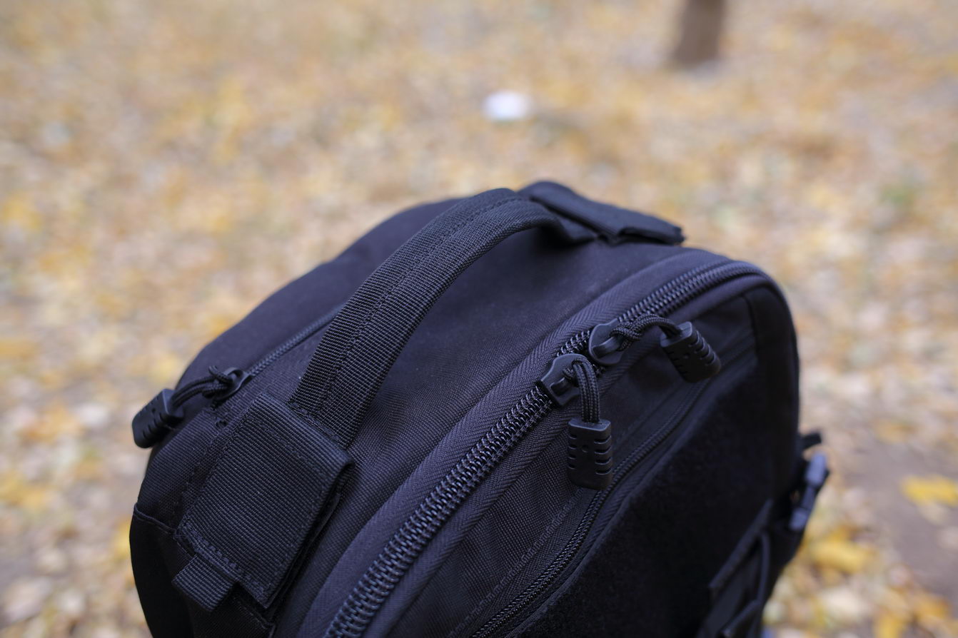 包行天下NITECOREBP25大容量双肩包