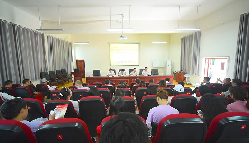 岳池县师范附属小学才艺表演,岳池县东湖学校初一表演节目