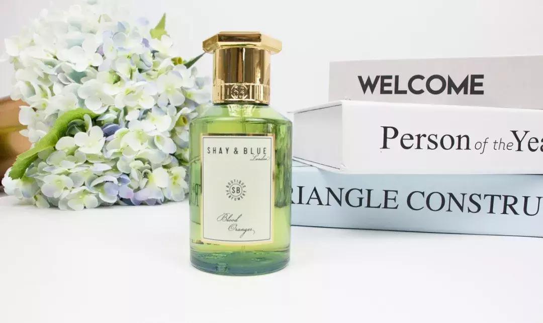 趁这些香水还没火，我先悄悄推荐给你