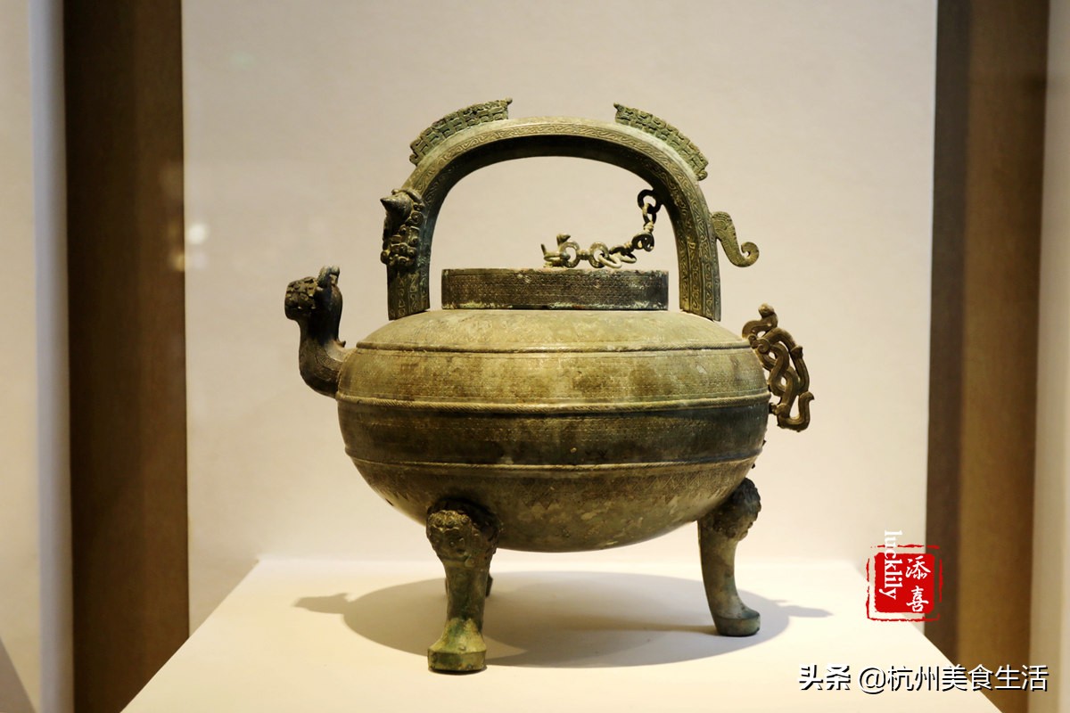 镇江美食三茅宫地锅鸡,镇江美食推荐锅盖面