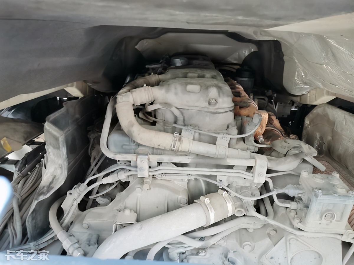 斯堪尼亚国六二手车多少钱,二手斯堪尼亚牵引车什么价格