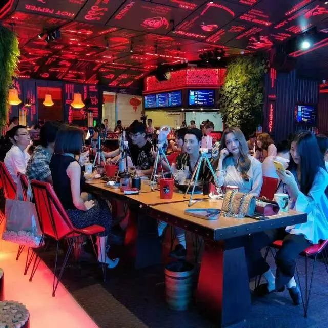 餐饮店情人节活动,餐饮情人节怎么营销