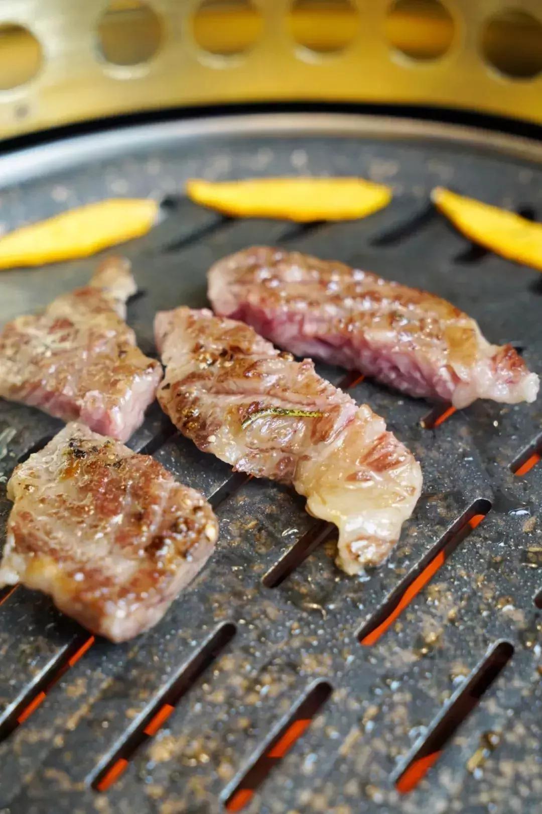 低温熟成牛肉简介,低温熟成牛肉