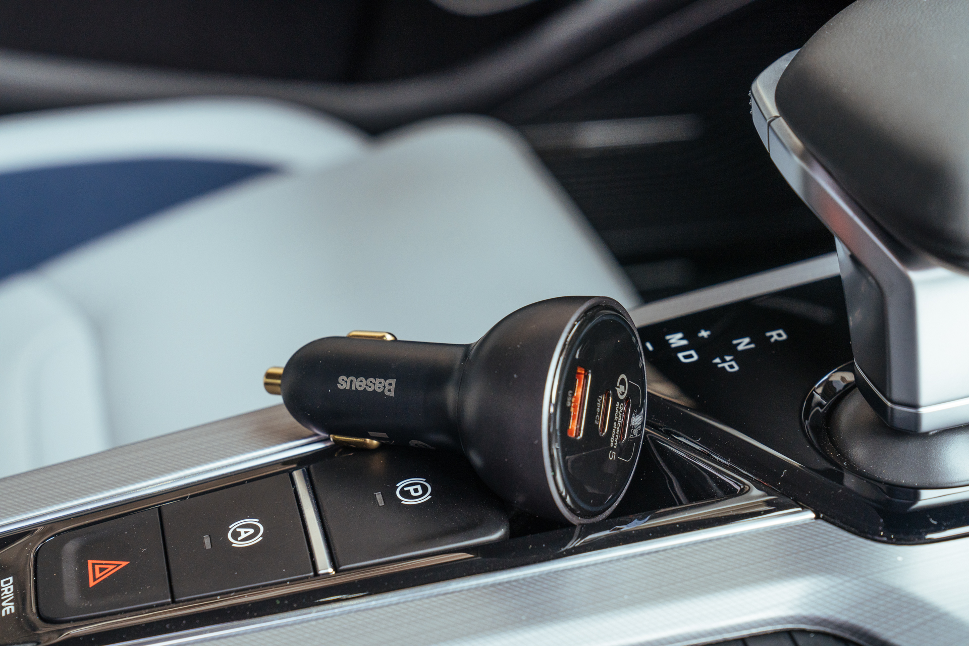 国庆自驾出行全能核电站:倍思160W三口QC5认证车载充电器评测