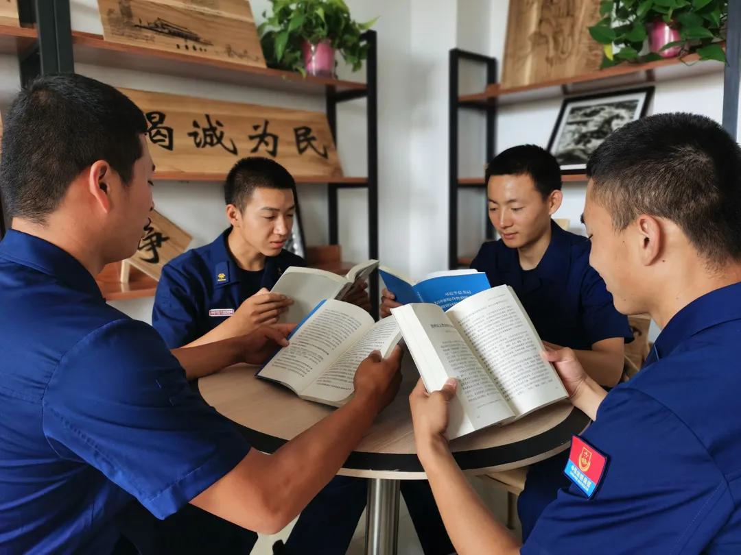 愿你扬帆起航、劈波斩浪——致第二适应期的“新蓝”