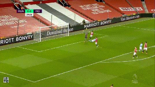 远比比分精彩的曼彻斯特德比，小差距决定了两队成色