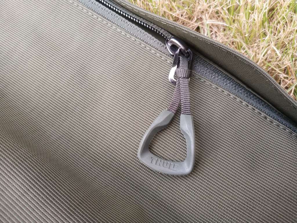 thule拓乐车载户外装备,拓乐thule25lvea背包测评