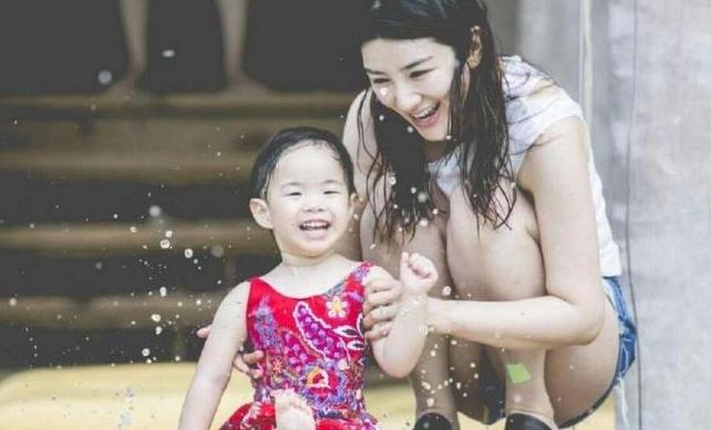 2005年黄奕,黄奕为啥7年无戏可拍