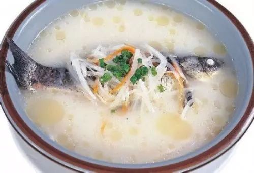 梅雨季节吃什么主食,梅雨季节吃什么中药养生