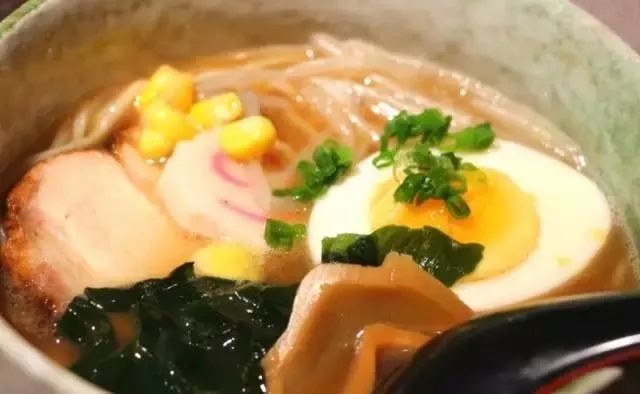 上海美食推荐必吃的餐厅最新,上海最值得去的5家餐厅好吃不贵