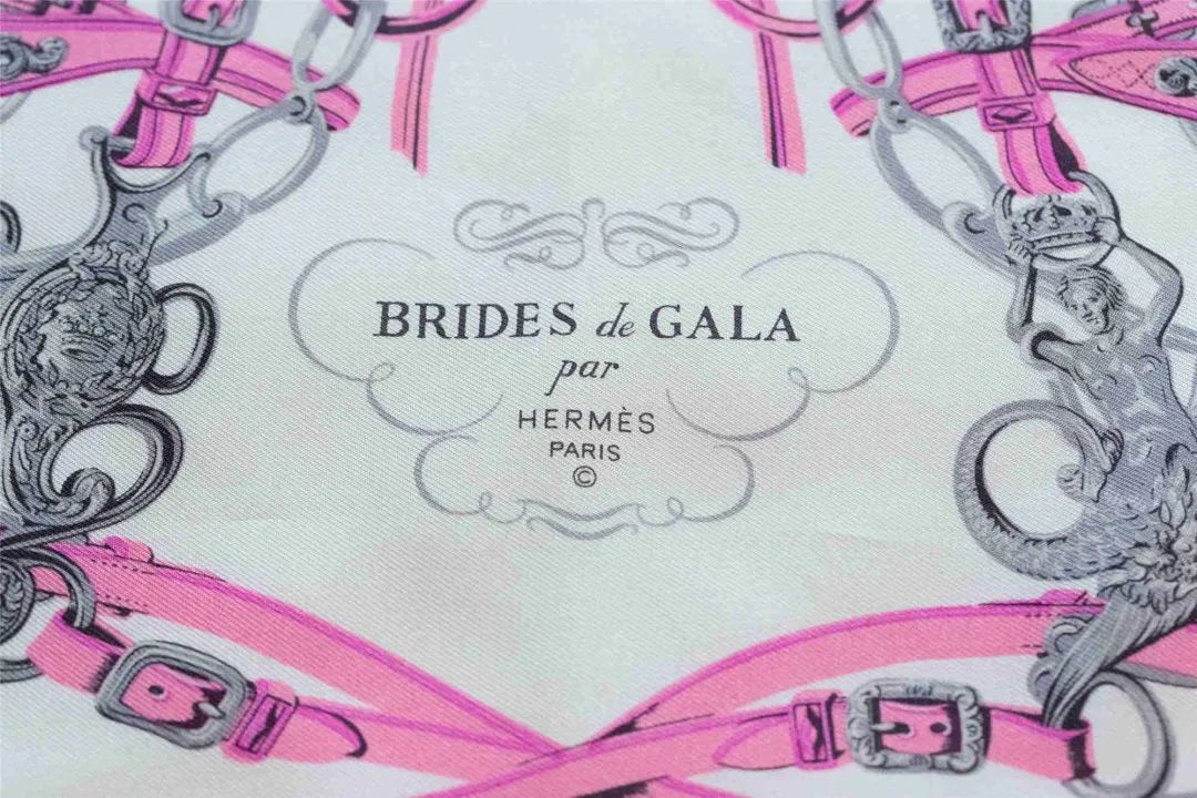 爱马仕丝巾经典款推荐,最热销款爱马仕丝巾