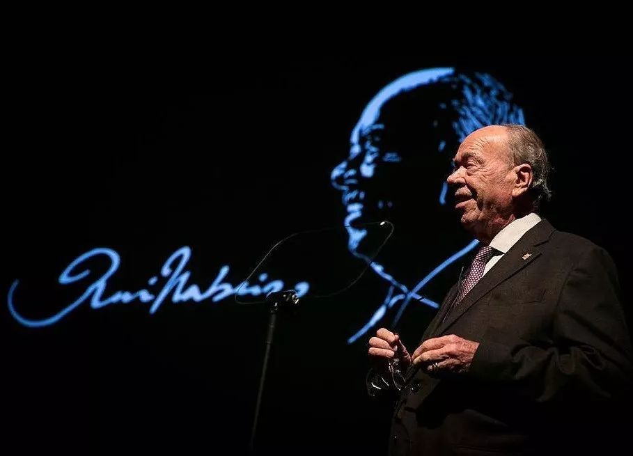 那些去葡萄牙旅行的人，都喝了什么咖啡？