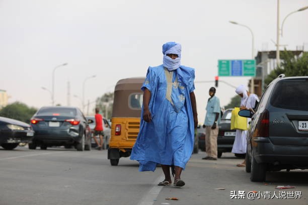我认为毛里塔尼亚是非洲的一匹黑马，毛里塔尼亚是个怎样的国家