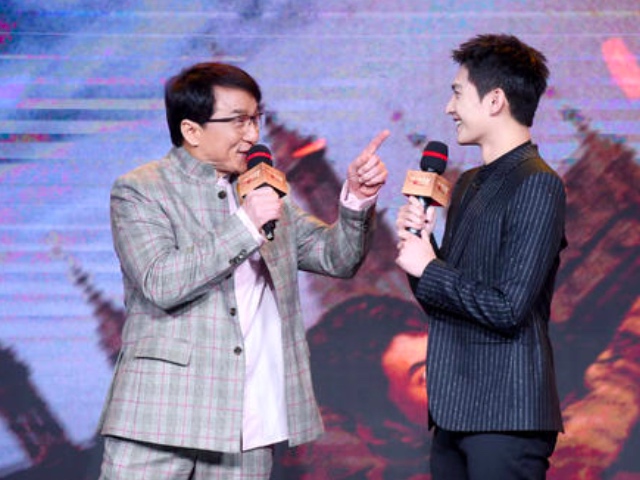 急先锋成龙杨洋母其弥雅,急先锋花絮杨洋做人工呼吸