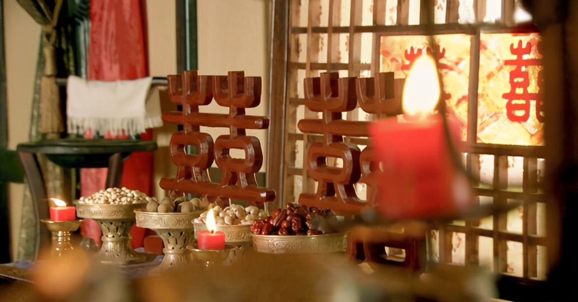 故事：婚后帅将军留我独守空房，想和离时他捏住我下巴“你休想”