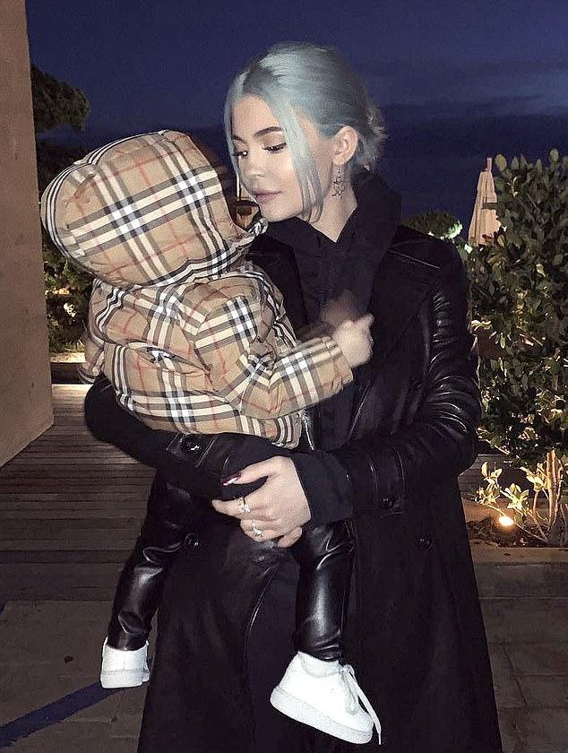 金小妹女儿全部视频,金小妹女儿鞋子