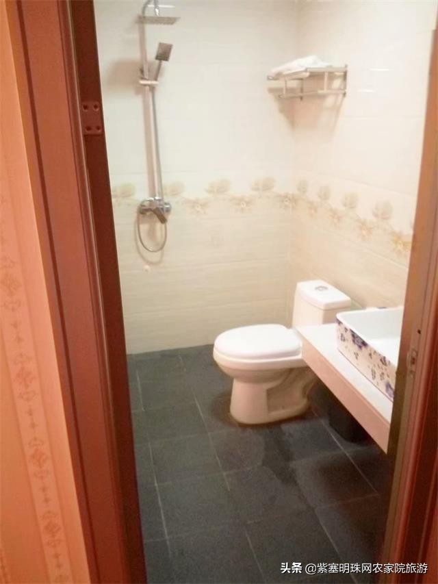 敦煌原生态宾馆,乐尊敦煌