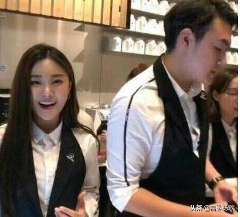 沙漠骆驼的歌曲完整版原唱,沙漠骆驼改编版年会完整版