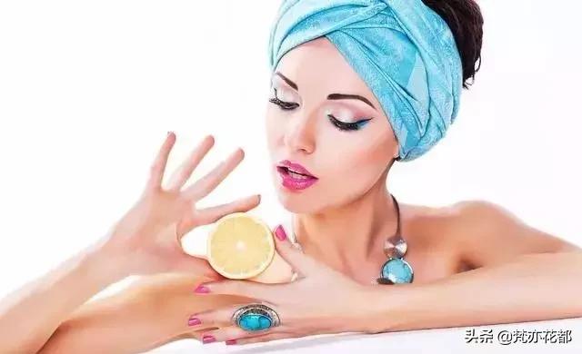 脸上毛孔粗大怎么办收缩毛孔,脸上毛孔粗大要怎样才能收缩毛孔