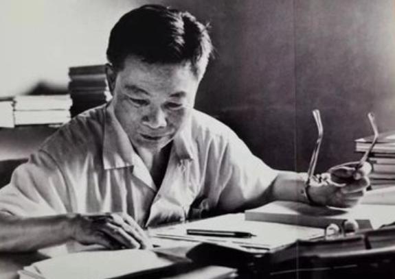 钱骥照片,钱骥的简介