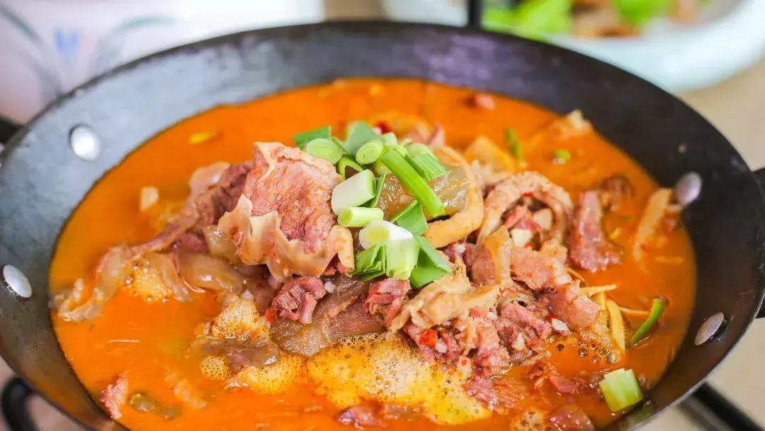 gucci香水线下店专柜赠品,gucci香水30ml送口红小样