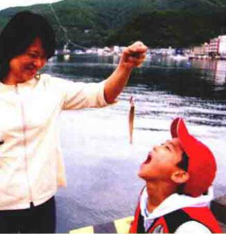 「日本专业海钓入门投钓书籍」熟练钓友投钓钓点海礁