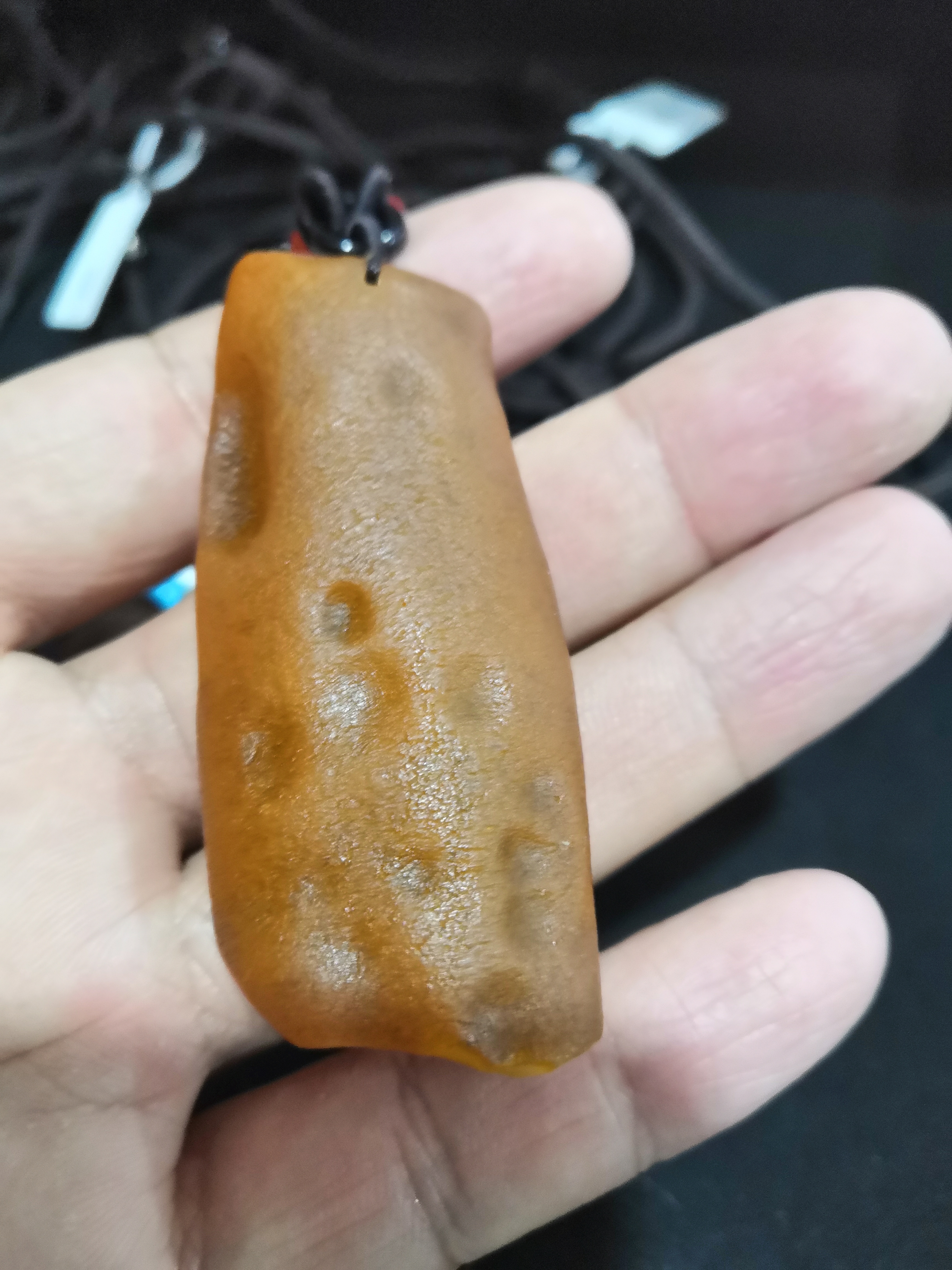 抚顺琥珀蜜蜡鉴别图片,琥珀蜜蜡鉴别方法大揭秘