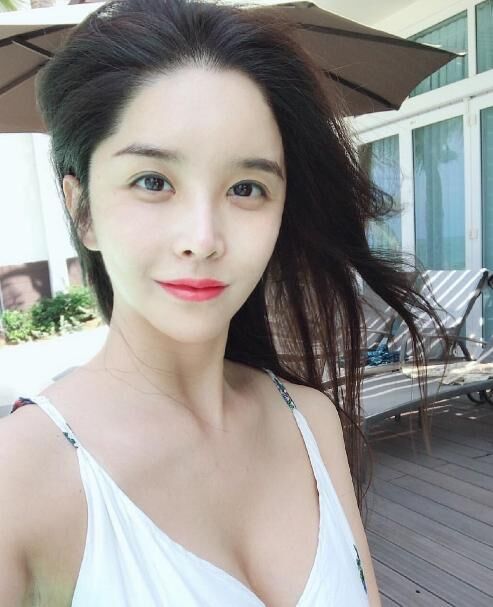 河莉秀变性艺人现场,河莉秀变性前个人信息