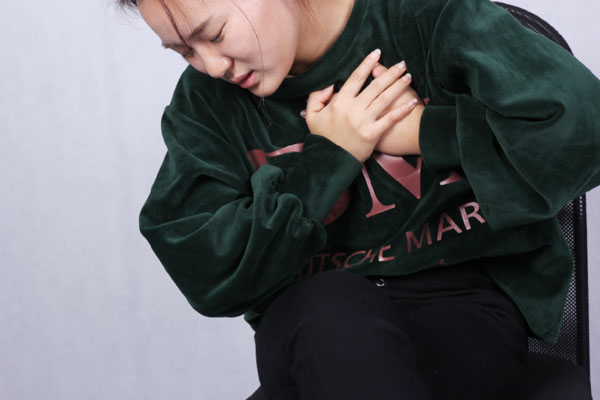 心脏病出现房颤心律失常严重吗,心脏房颤能引起休克吗