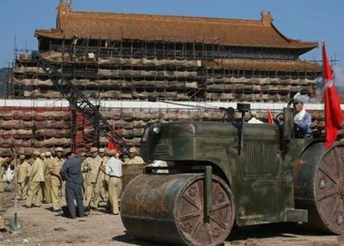 解放后天安门城楼何时重建,永定门城楼是哪年拆除和复建的