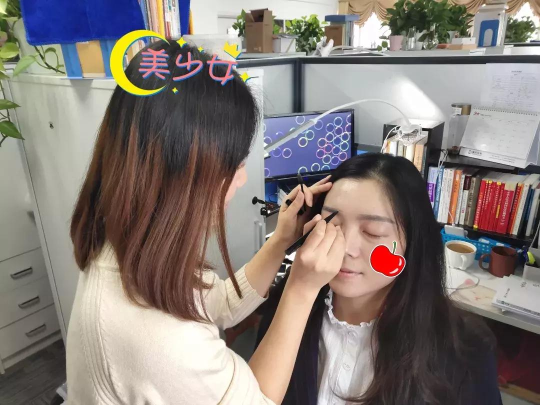 閲囪寮犳櫠,閲囪寮犳櫠瑙嗛