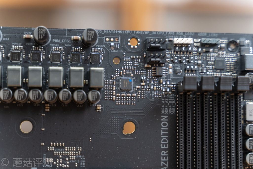 雷蛇华擎x570主板怎么样,华擎x570太极雷蛇定制款主板赏析