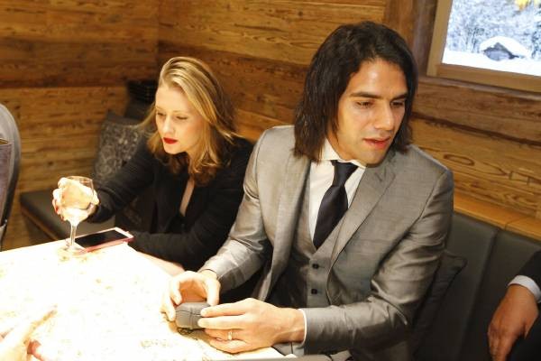 足球防守精彩集锦瓦拉内,皇马学霸瓦拉内防守集锦