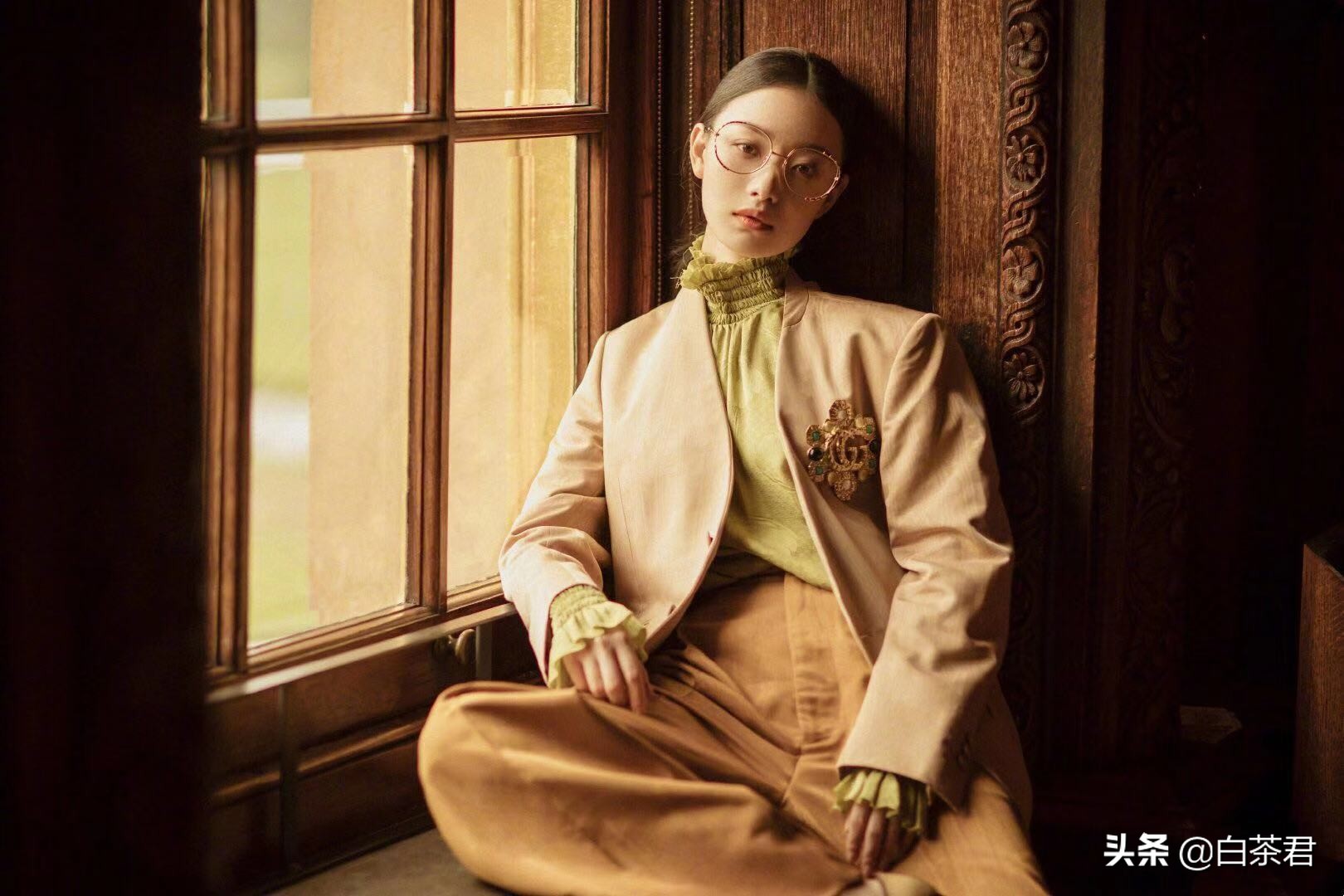 倪妮gucci米兰时装周,倪妮gucci白色连衣裙