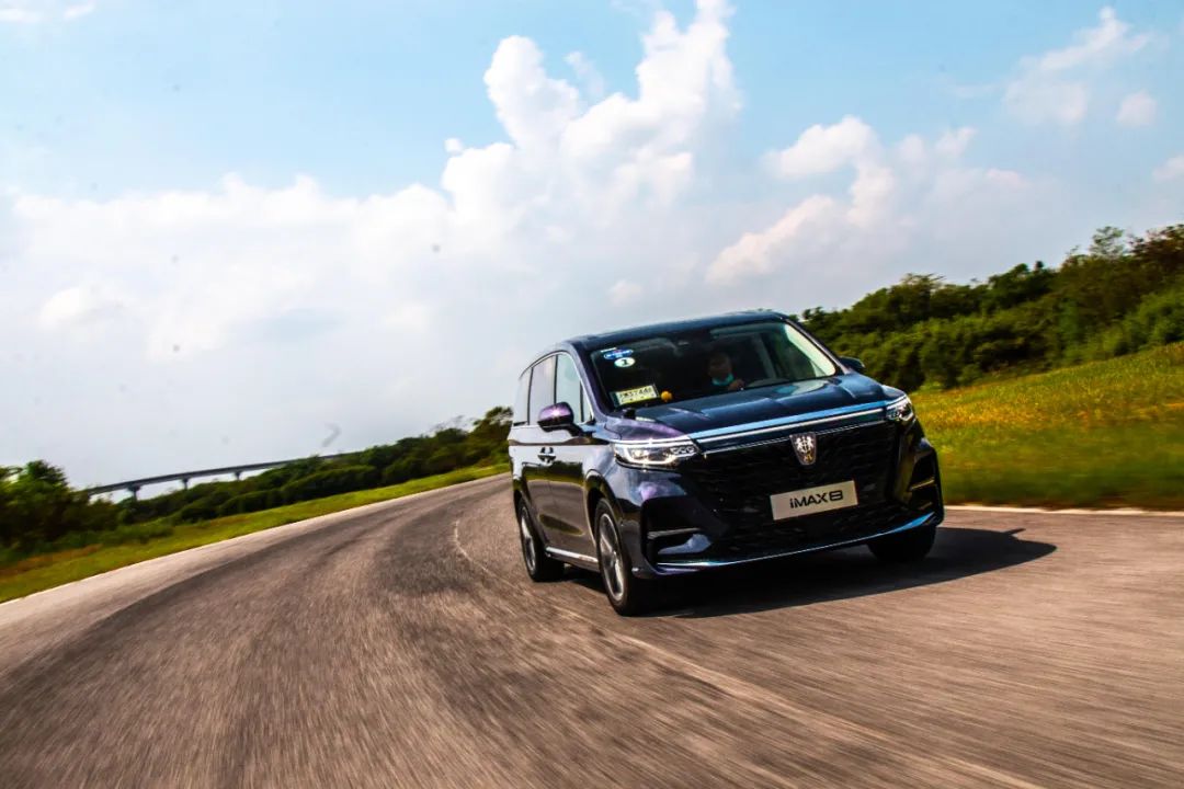 「试驾」荣威iMAX8，国产MPV的春天要来了？