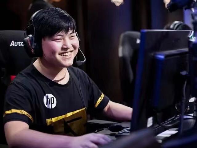 uzi被喷,uzi被喷imp