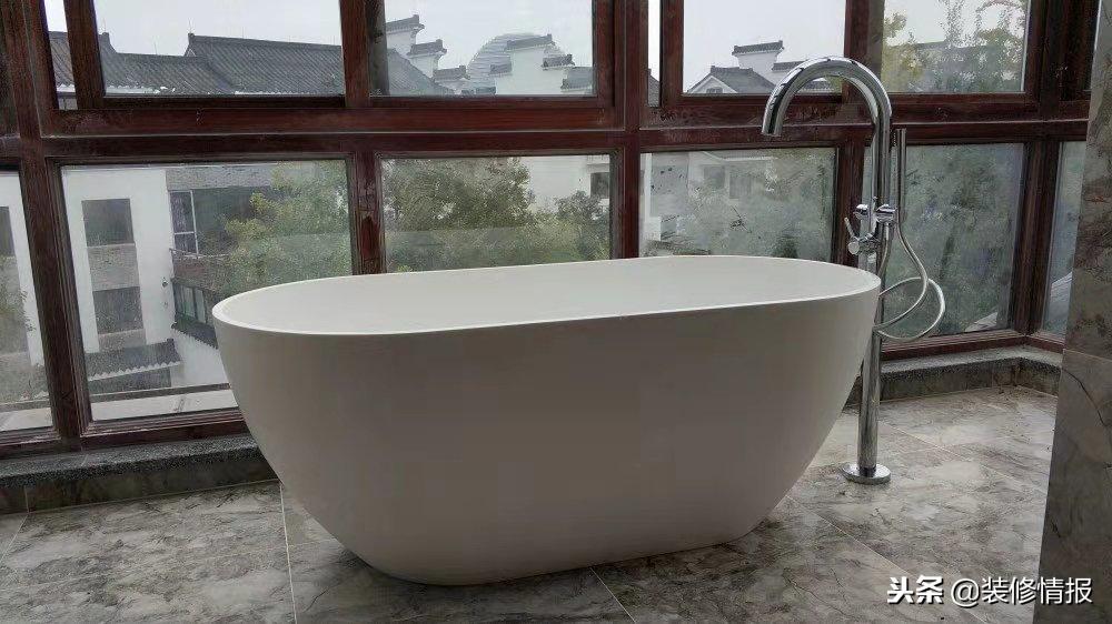 可以躺着洗澡的浴缸,浴缸既能泡澡也能淋浴