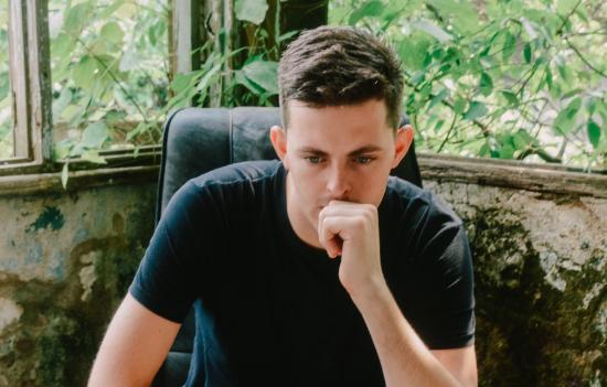 当一个男生不想和你谈恋爱时,不喜欢但是要跟你谈恋爱的男生