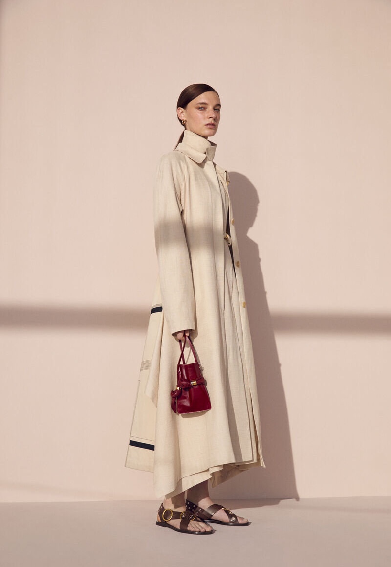 完美通勤穿搭｜18个性冷淡风极简主义品牌