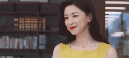 与全球著名富二代恋爱，连续8年入选世界百美，她到底有多厉害？