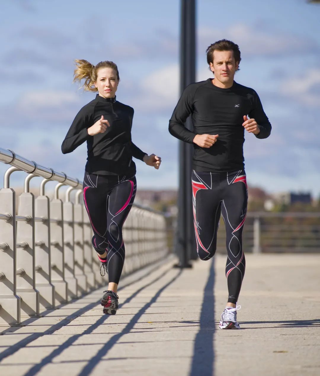 健身短裤平时可以穿吗,健身短裤穿宽松的还是收紧的