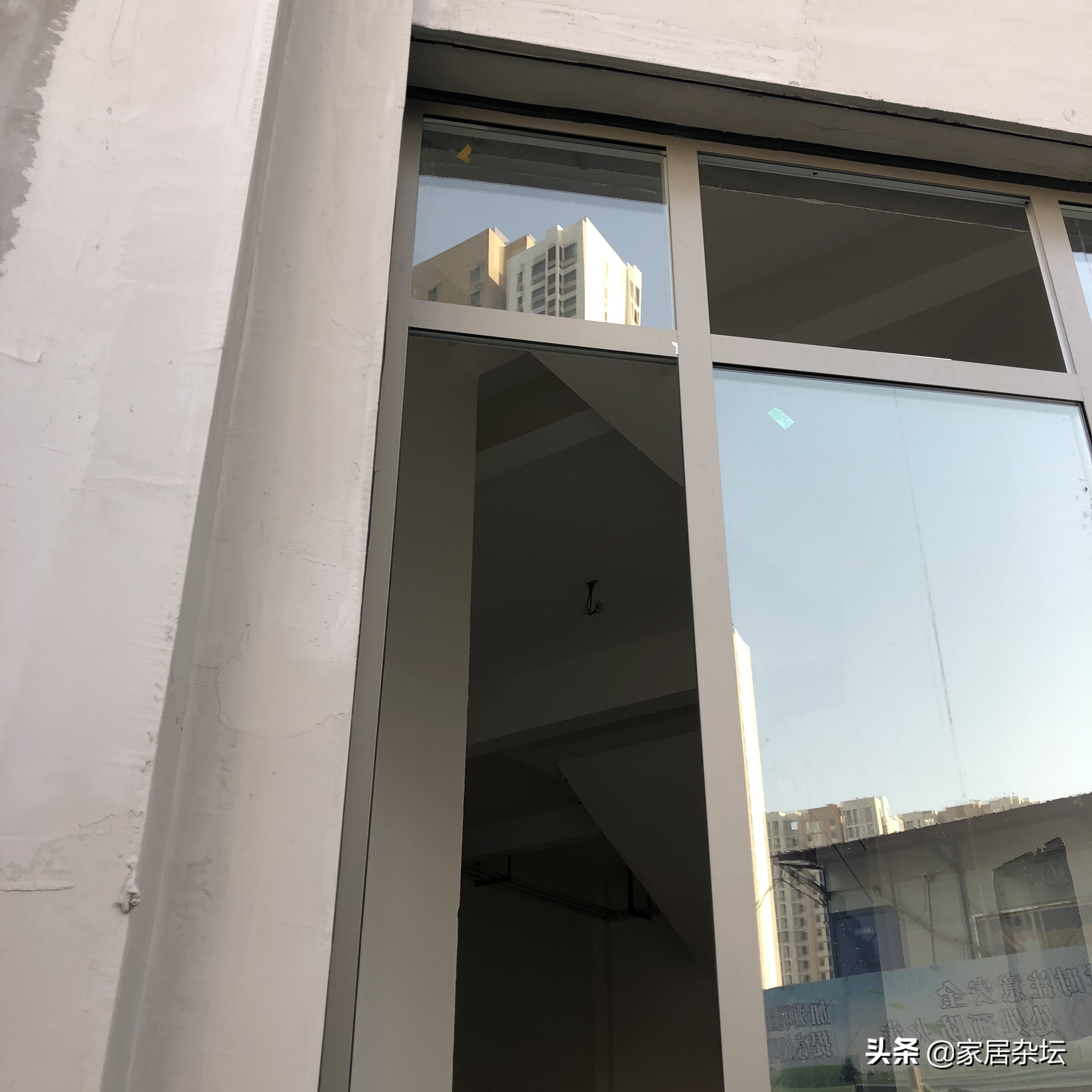 断桥铝窗户玻璃自然开裂怎么办,断桥铝窗子开裂怎么办