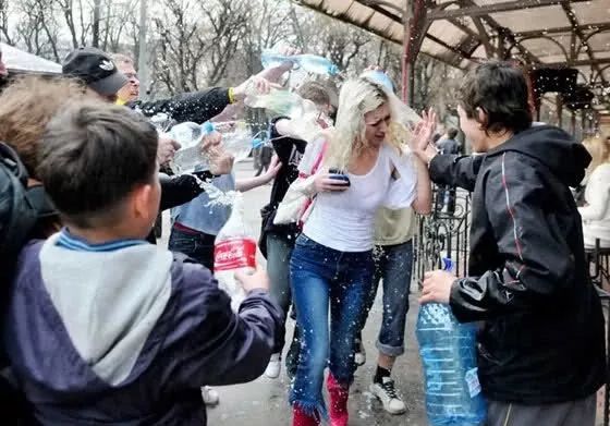 不敢跟女神说话,不敢和女神聊天怎么办