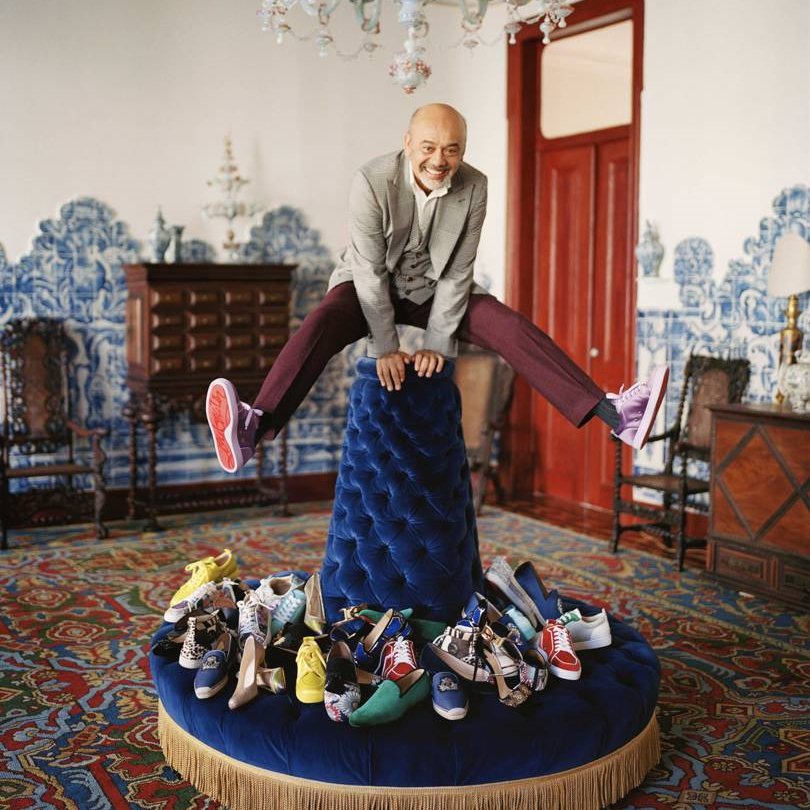 christianlouboutin粉色华伦天奴,christianlouboutin设计过的鞋子