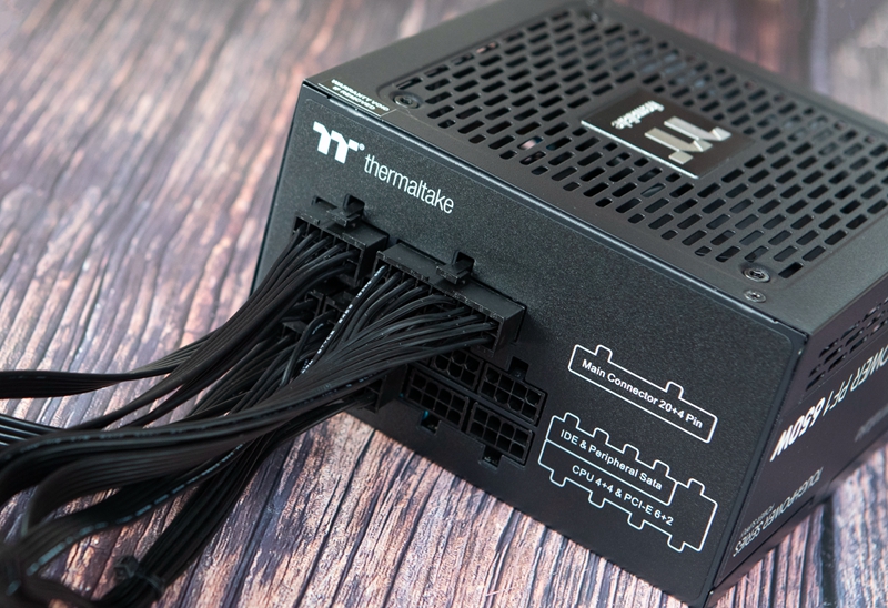 稳定高能效，极致性价比——Tt钢影650W白金全模组电源