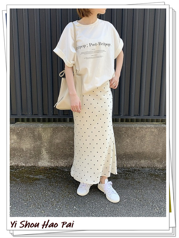 阿迪达斯女鞋小白鞋经典款,阿迪达斯史密斯小白鞋搭配