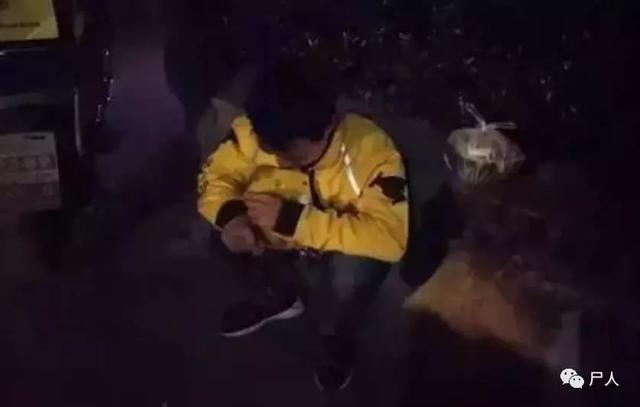 外卖小哥被要求服务 (外卖小哥的悲惨经历)